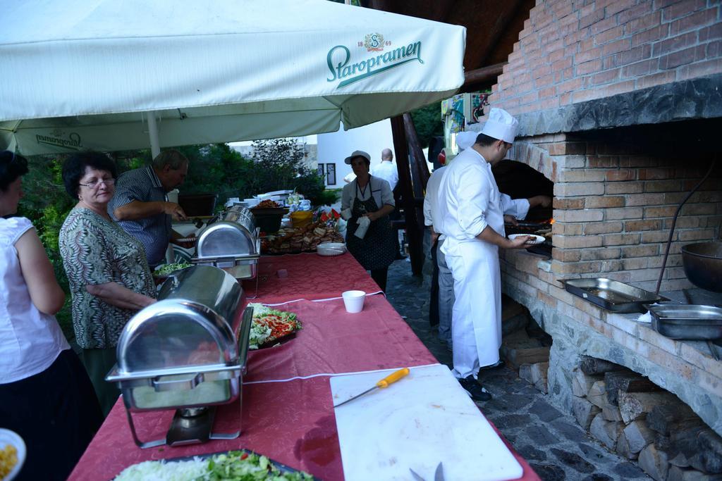Hotel Fantanita Haiducului Bradu  Luaran gambar